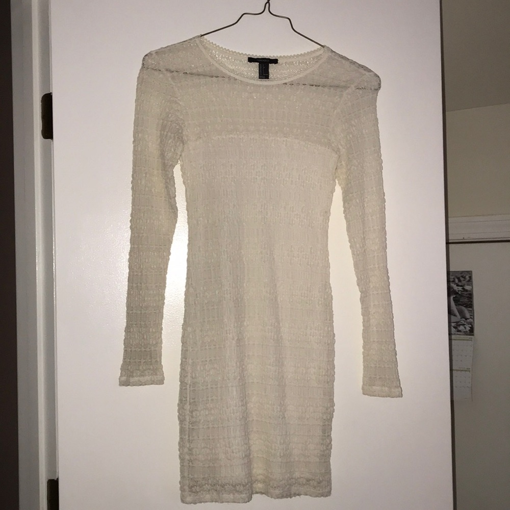 White lace long sleeve dress